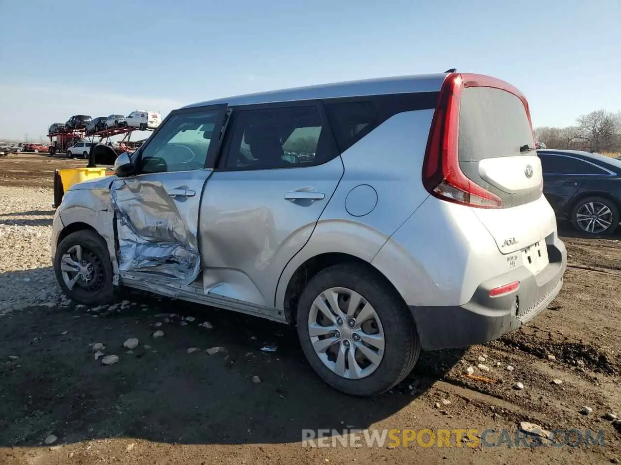 2 fotografías del automóvil dañado KNDJ23AU3L7716534 KIA SOUL 2020