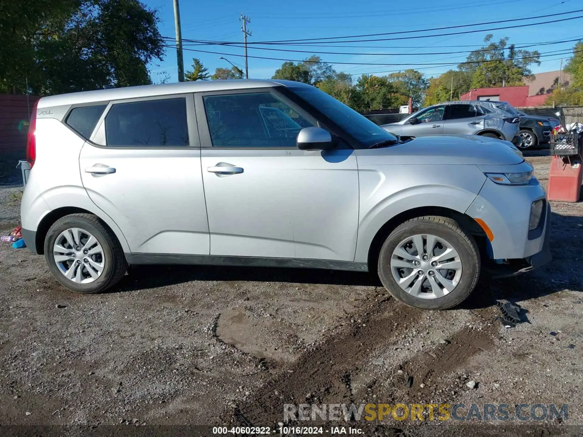 14 fotografías del automóvil dañado KNDJ23AU3L7728442 KIA SOUL 2020