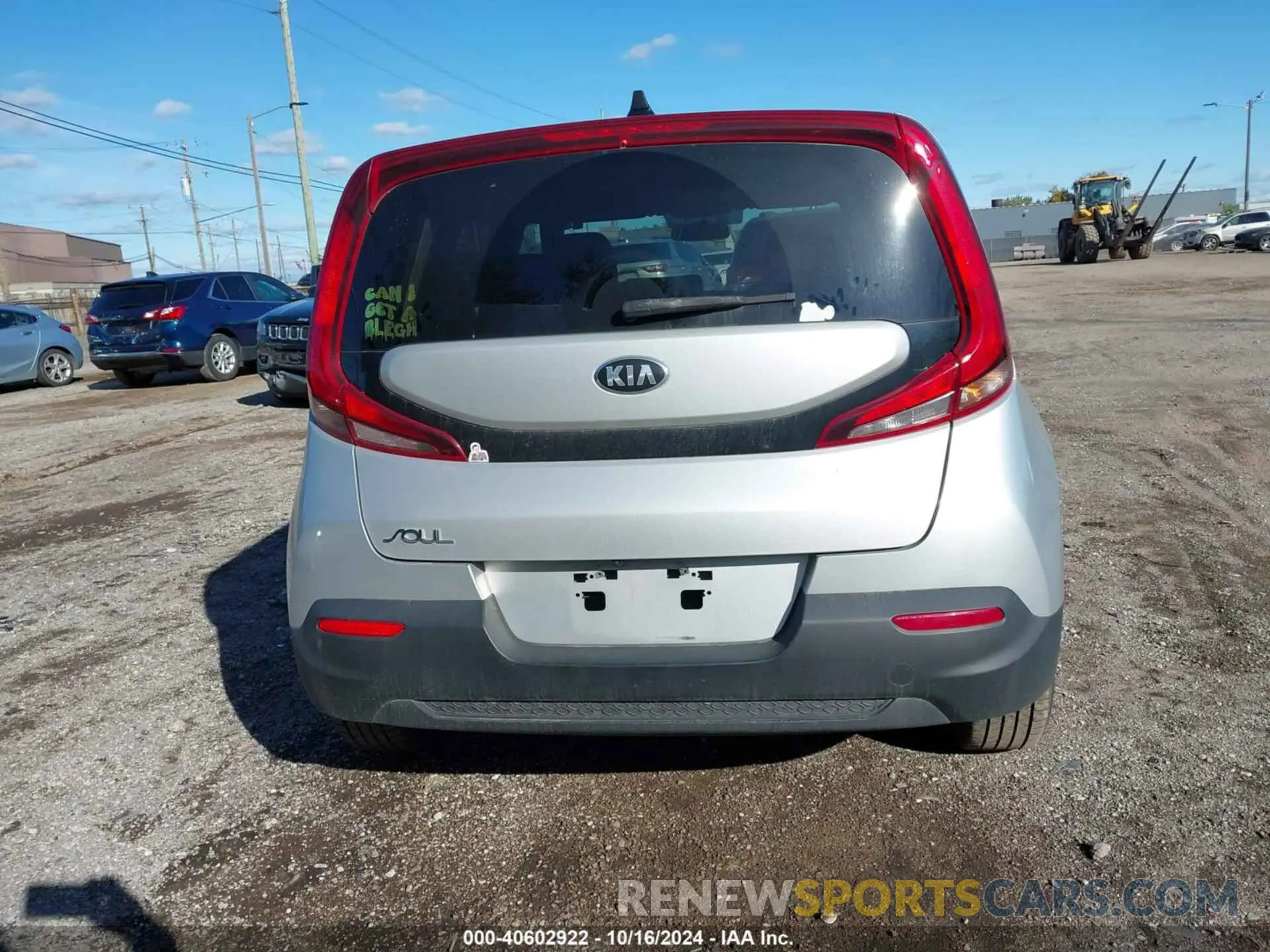 17 fotografías del automóvil dañado KNDJ23AU3L7728442 KIA SOUL 2020