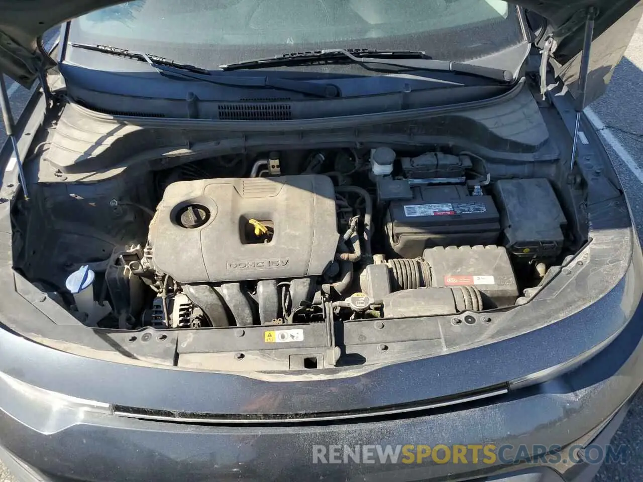 11 fotografías del automóvil dañado KNDJ23AU3L7730188 KIA SOUL 2020