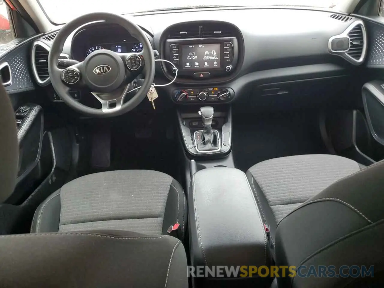 8 fotografías del automóvil dañado KNDJ23AU4L7011824 KIA SOUL 2020