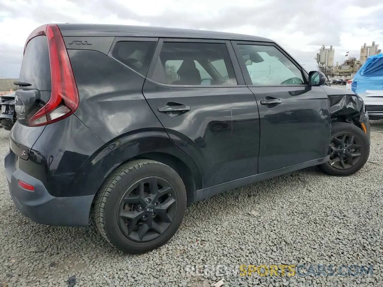 3 fotografías del automóvil dañado KNDJ23AU4L7013296 KIA SOUL 2020