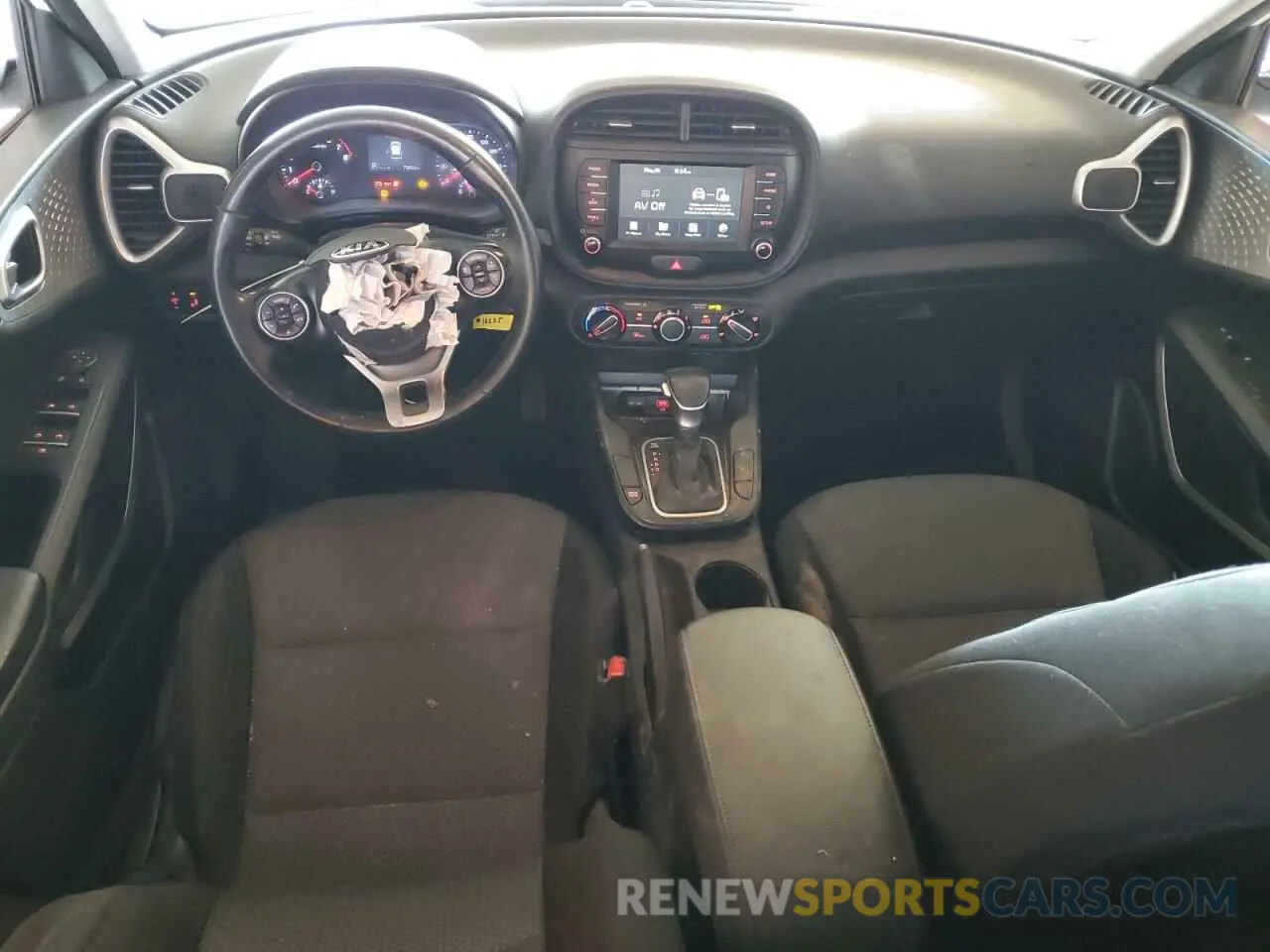 8 fotografías del automóvil dañado KNDJ23AU4L7013489 KIA SOUL 2020