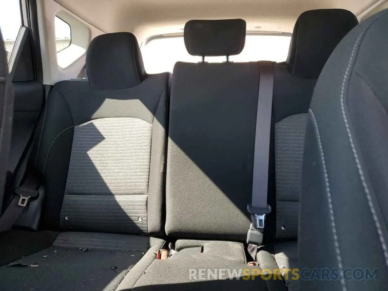 10 fotografías del automóvil dañado KNDJ23AU4L7015937 KIA SOUL 2020