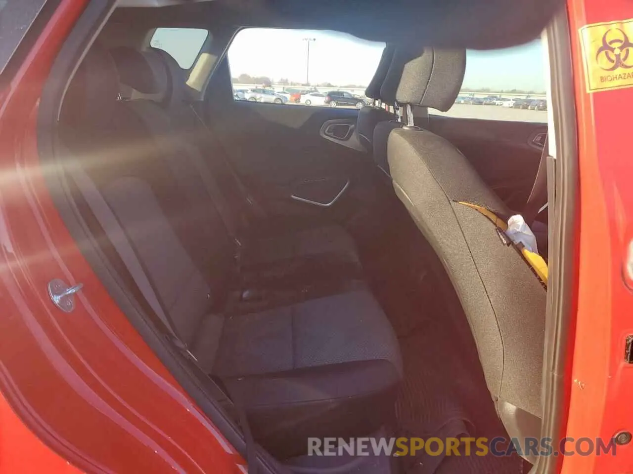 11 fotografías del automóvil dañado KNDJ23AU4L7057590 KIA SOUL 2020