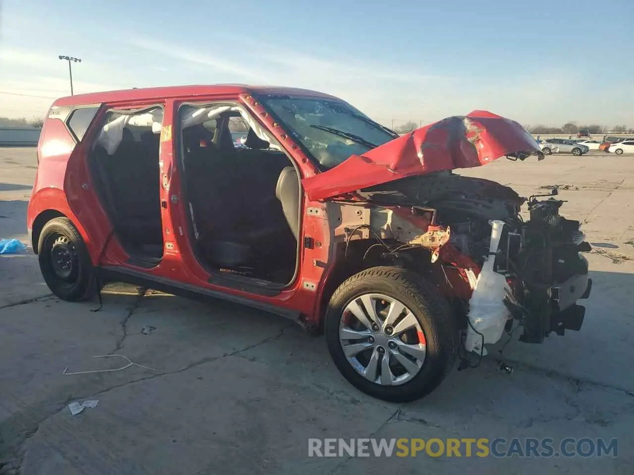 4 fotografías del automóvil dañado KNDJ23AU4L7057590 KIA SOUL 2020