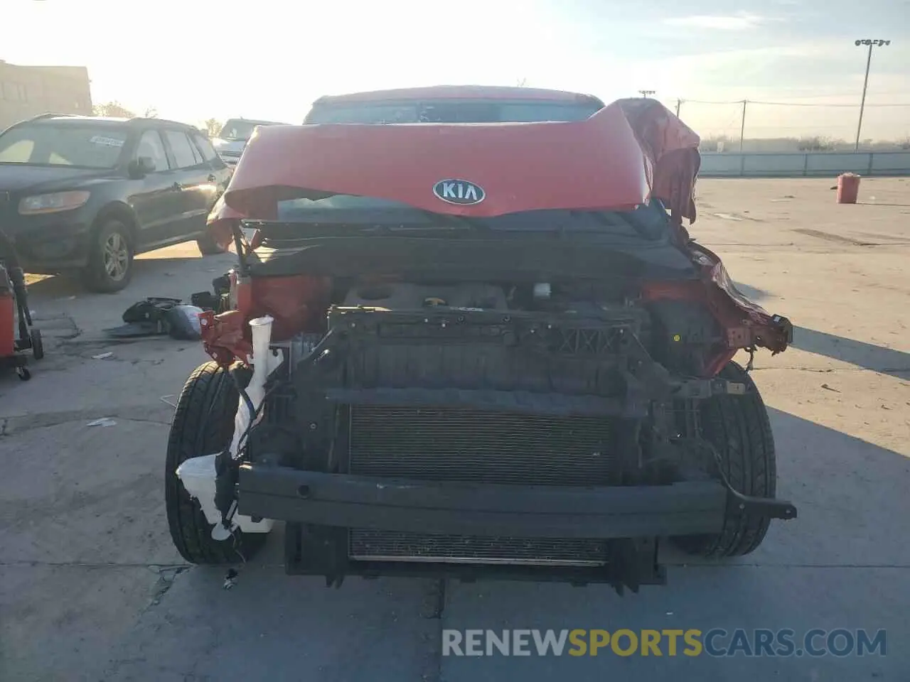 5 fotografías del automóvil dañado KNDJ23AU4L7057590 KIA SOUL 2020
