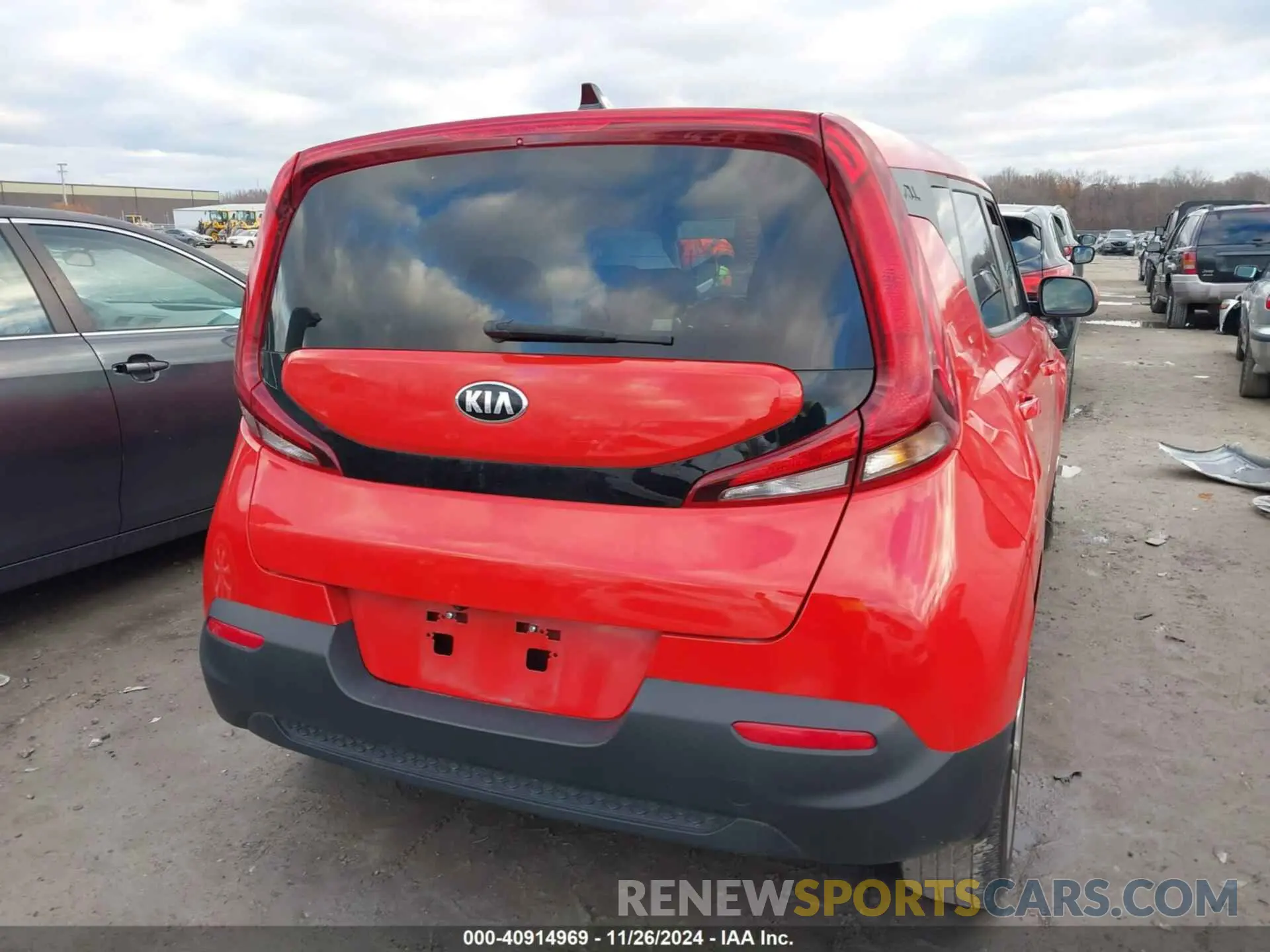 16 fotografías del automóvil dañado KNDJ23AU4L7059789 KIA SOUL 2020