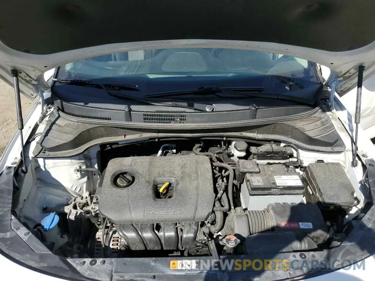 12 fotografías del automóvil dañado KNDJ23AU4L7062031 KIA SOUL 2020