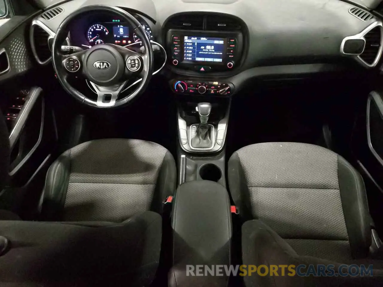 8 fotografías del automóvil dañado KNDJ23AU4L7063843 KIA SOUL 2020