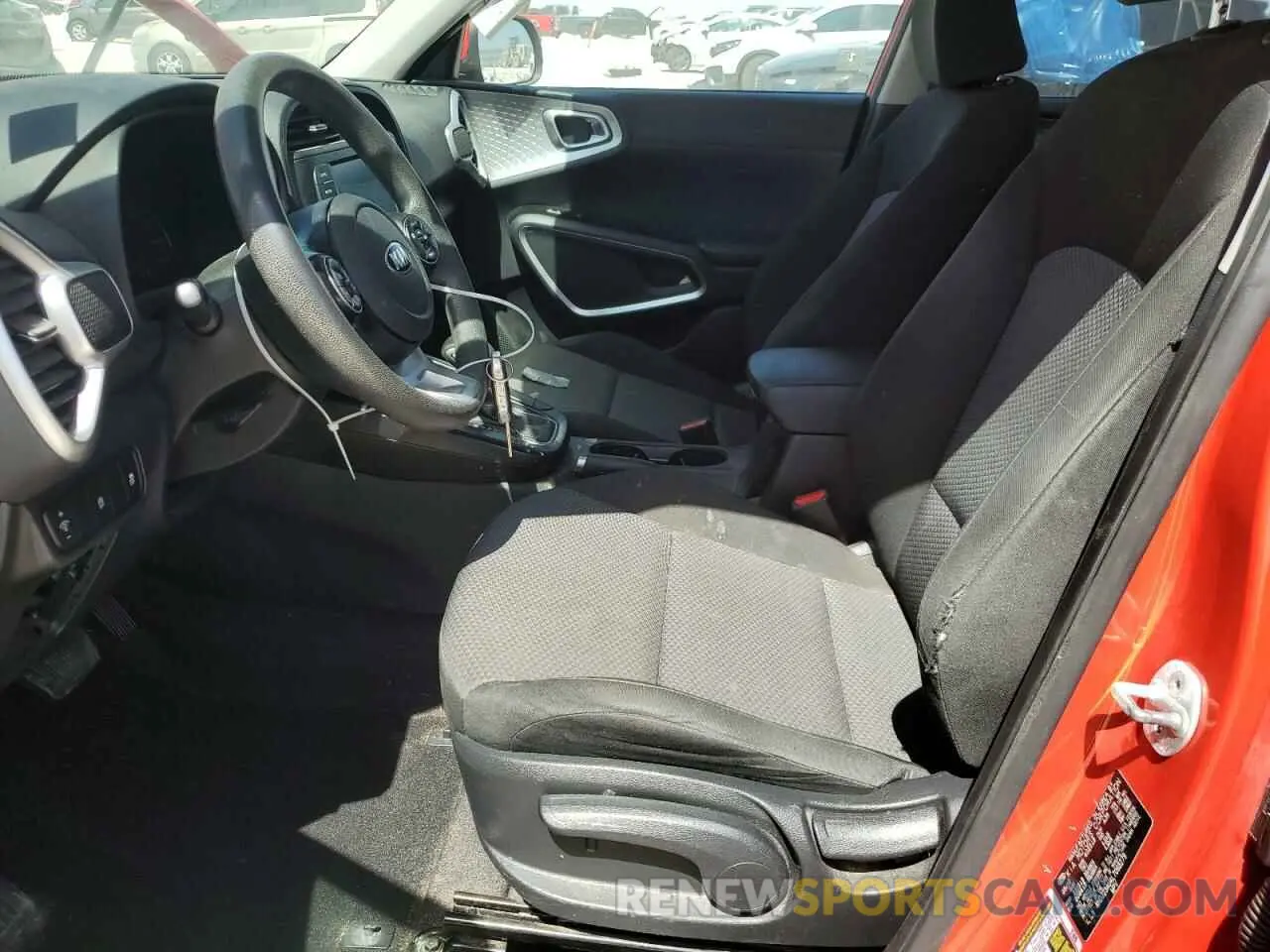 7 fotografías del automóvil dañado KNDJ23AU4L7068279 KIA SOUL 2020