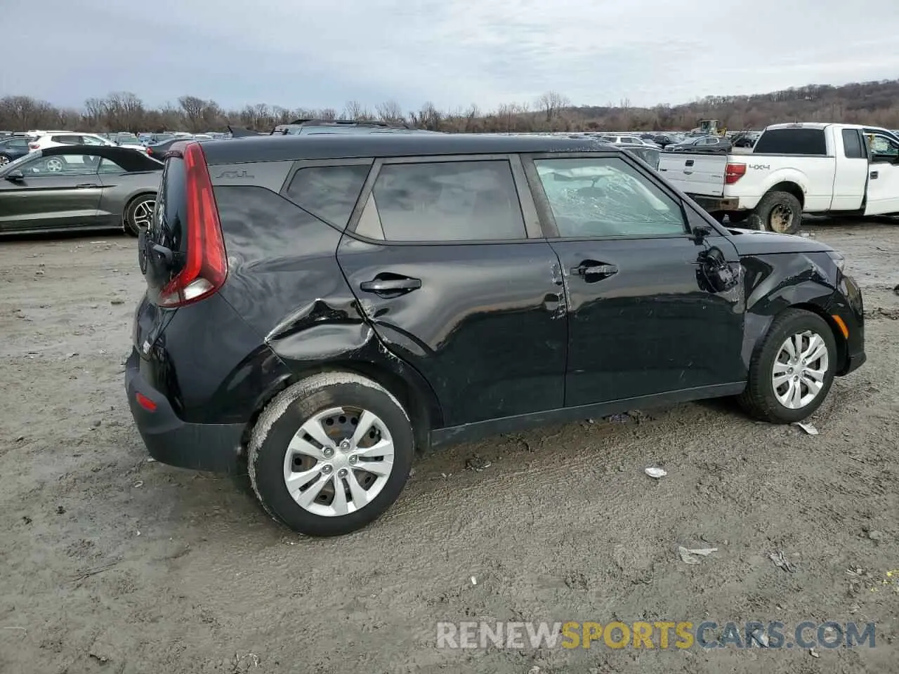 3 fotografías del automóvil dañado KNDJ23AU4L7071232 KIA SOUL 2020