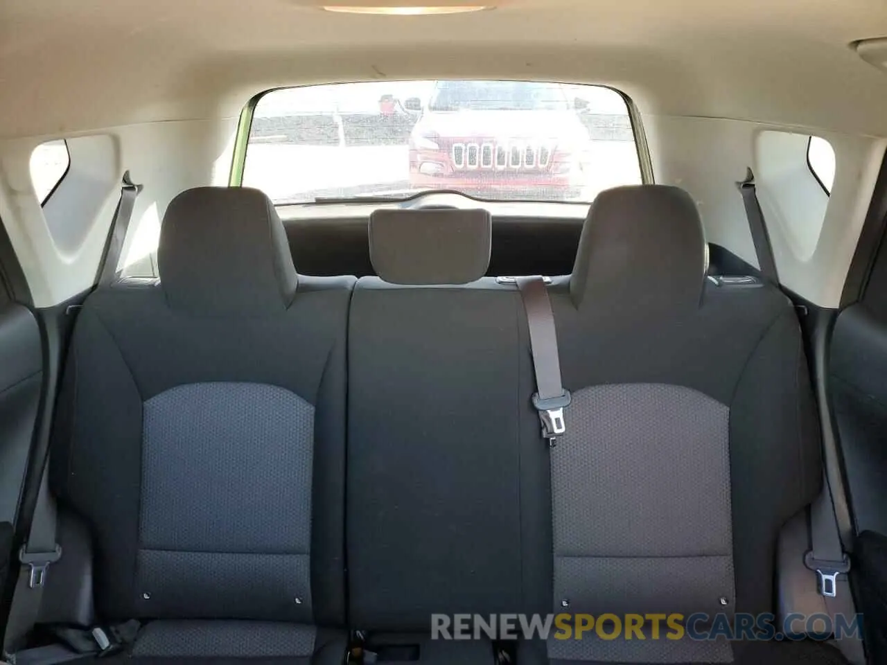 10 fotografías del automóvil dañado KNDJ23AU4L7081176 KIA SOUL 2020