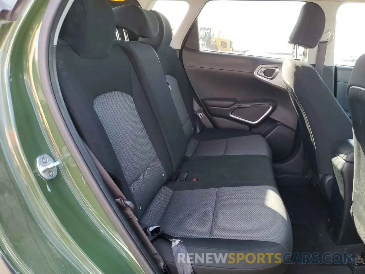 11 fotografías del automóvil dañado KNDJ23AU4L7081176 KIA SOUL 2020