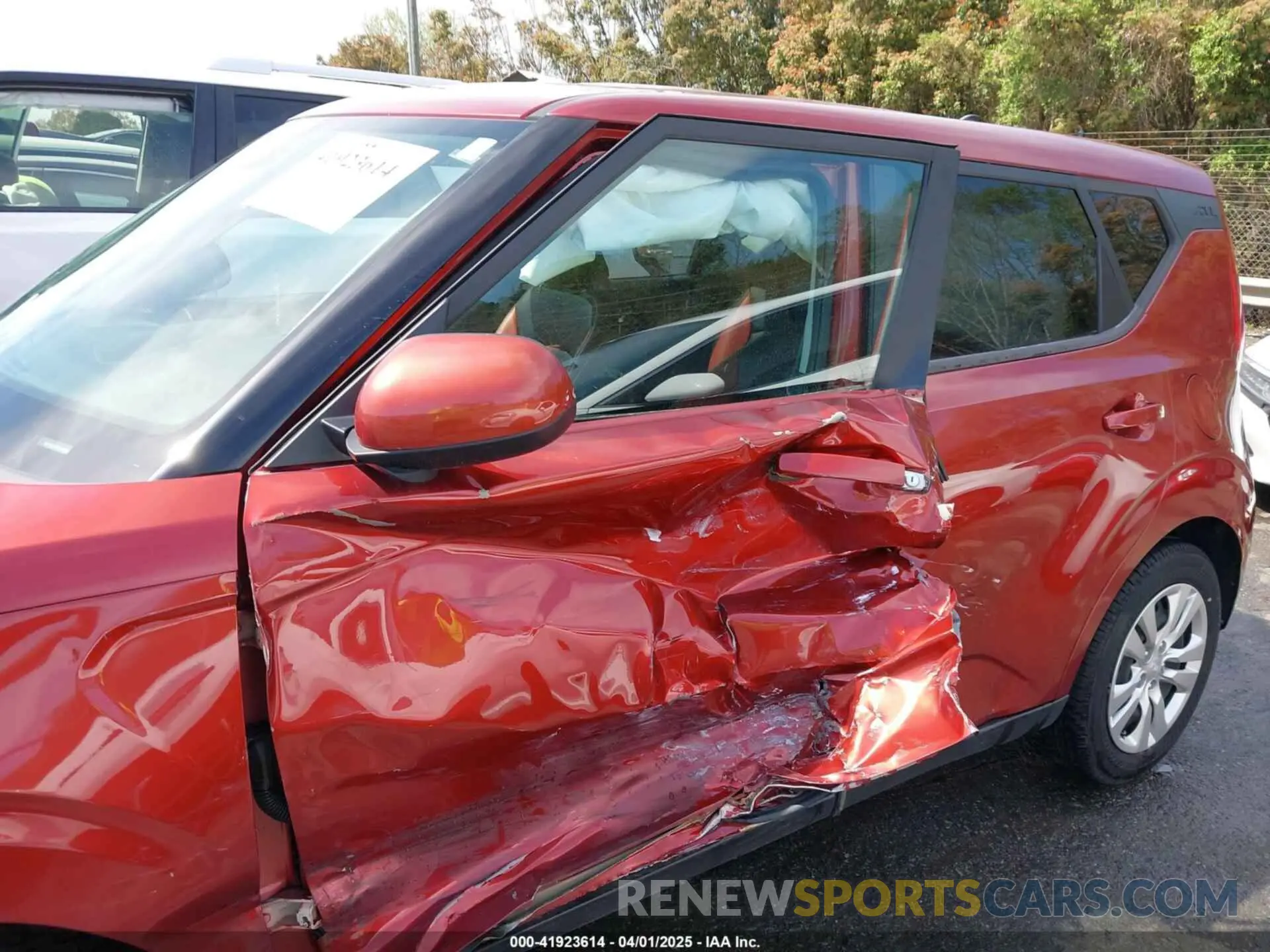 14 fotografías del automóvil dañado KNDJ23AU4L7083154 KIA SOUL 2020