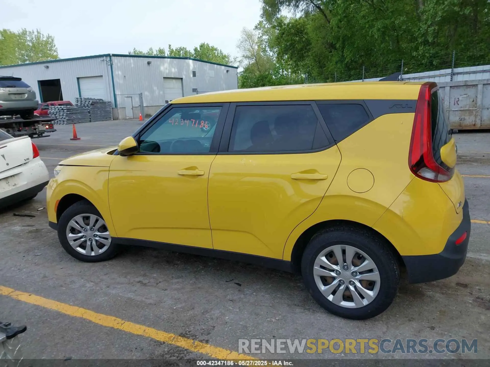 13 fotografías del automóvil dañado KNDJ23AU4L7089486 KIA SOUL 2020