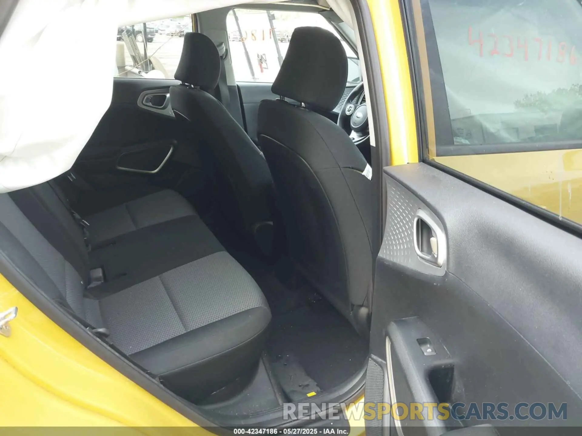 8 fotografías del automóvil dañado KNDJ23AU4L7089486 KIA SOUL 2020