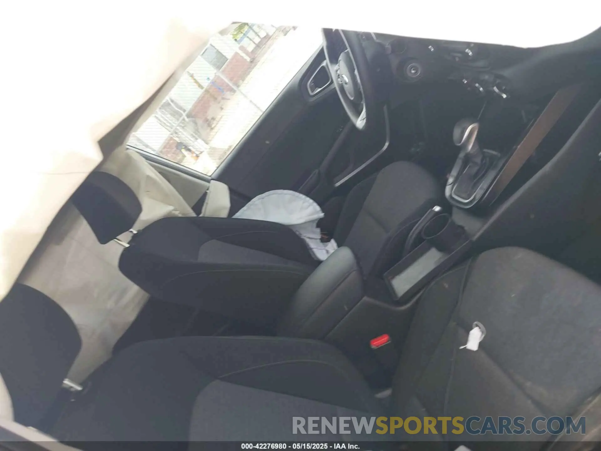 5 fotografías del automóvil dañado KNDJ23AU4L7108344 KIA SOUL 2020