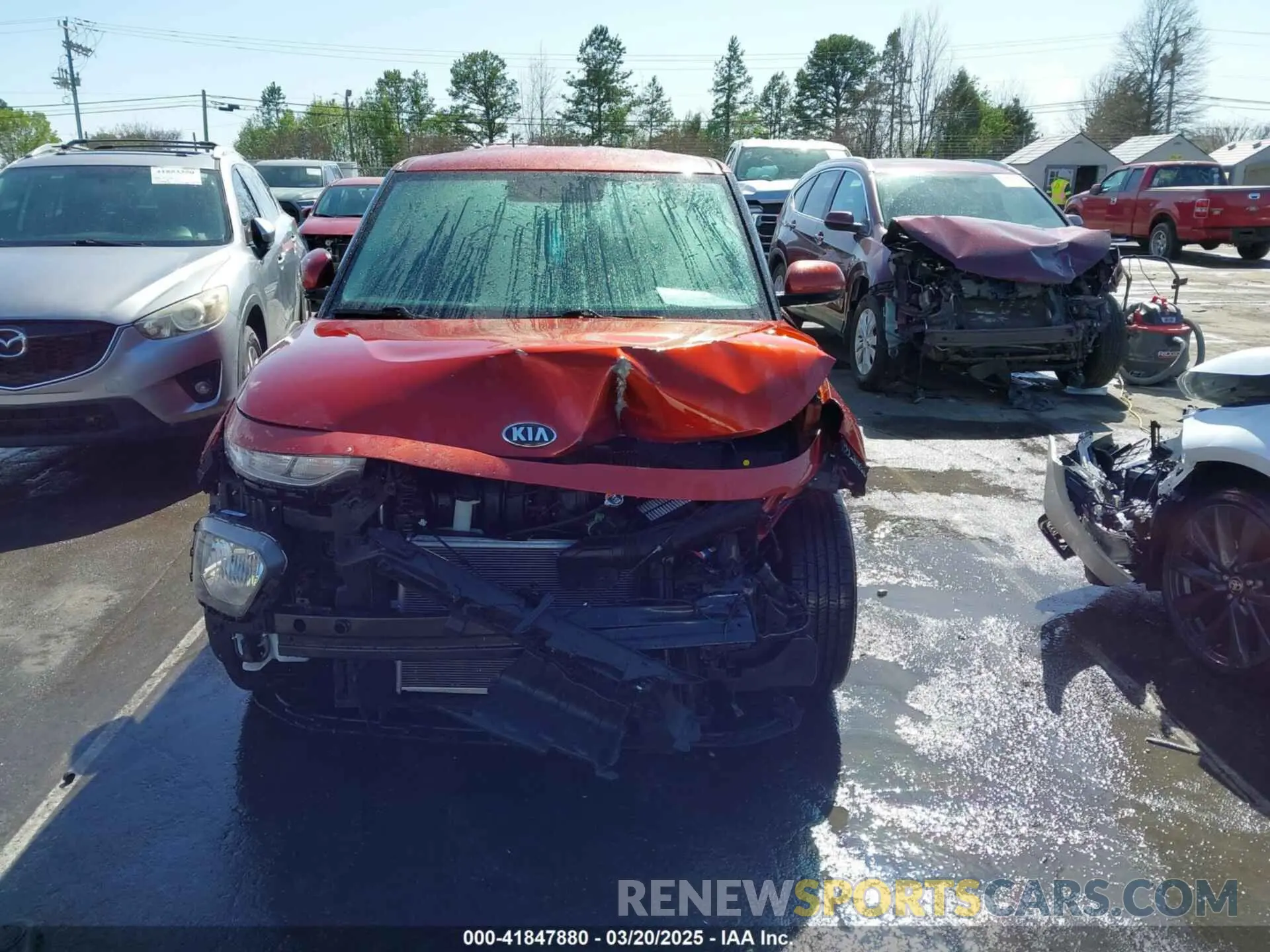 13 fotografías del automóvil dañado KNDJ23AU4L7113673 KIA SOUL 2020