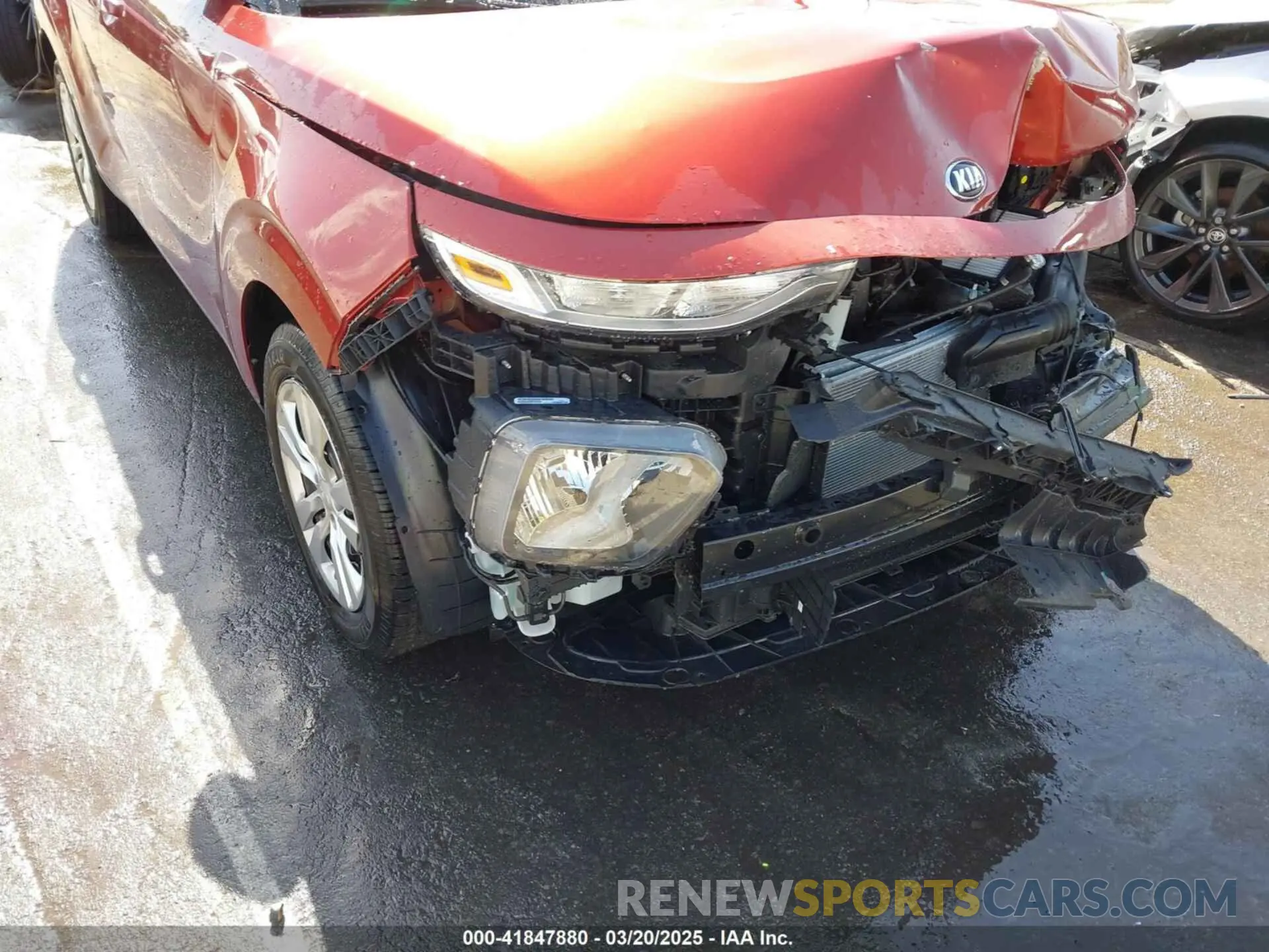 18 fotografías del automóvil dañado KNDJ23AU4L7113673 KIA SOUL 2020