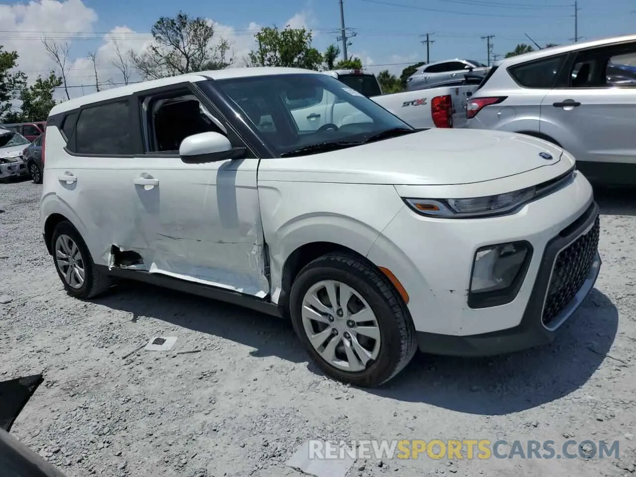 4 fotografías del automóvil dañado KNDJ23AU4L7120333 KIA SOUL 2020