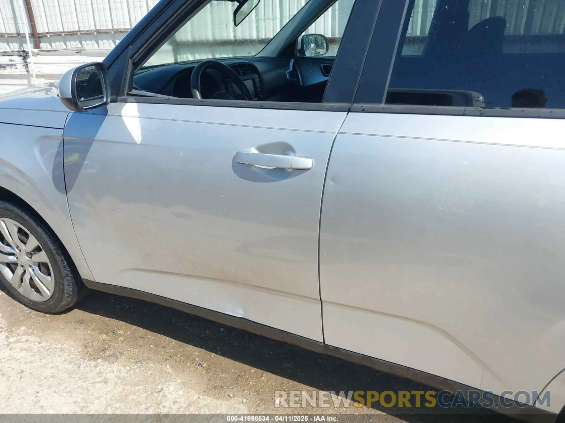 6 fotografías del automóvil dañado KNDJ23AU4L7721807 KIA SOUL 2020