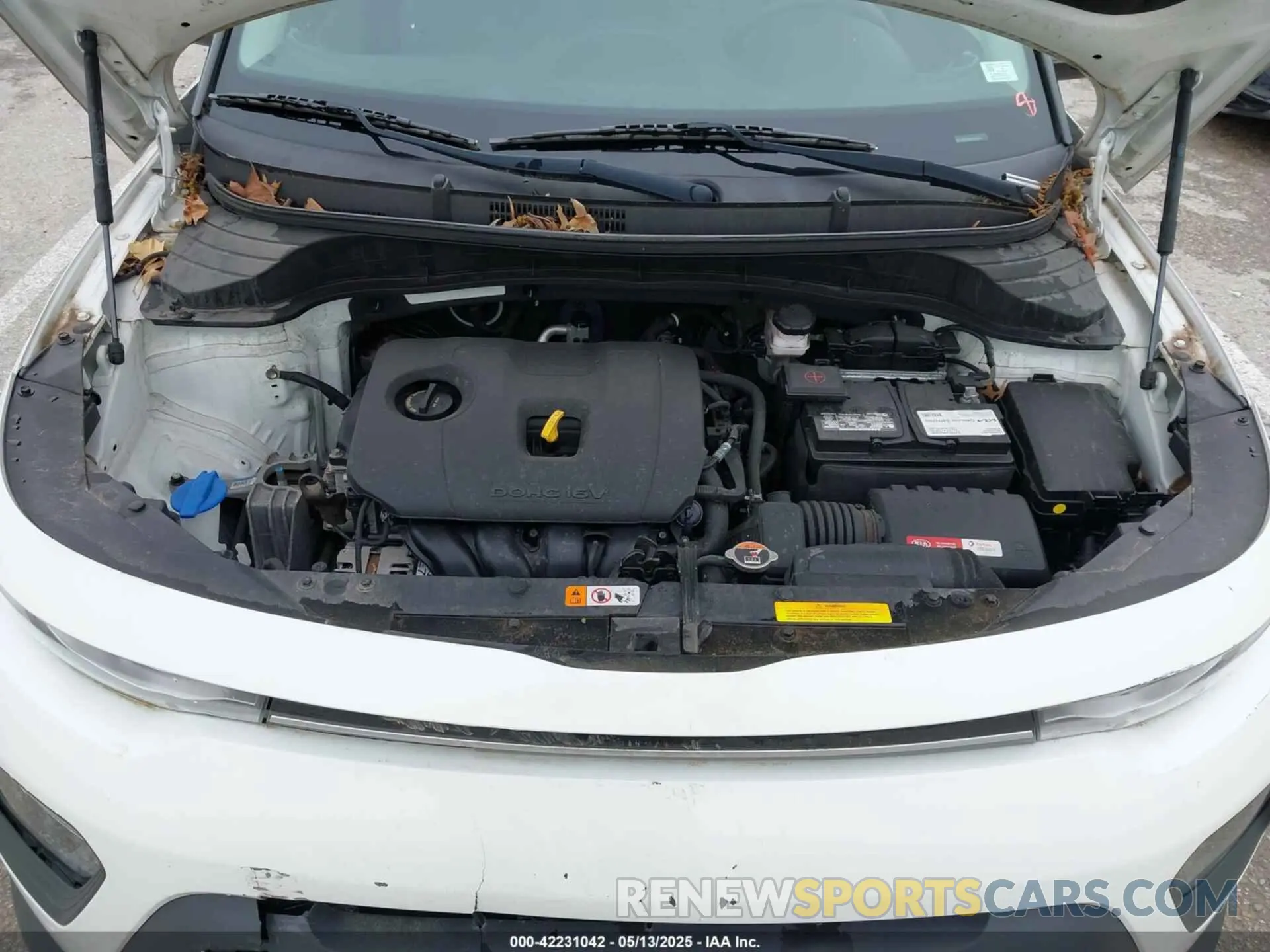10 fotografías del automóvil dañado KNDJ23AU5L7022217 KIA SOUL 2020