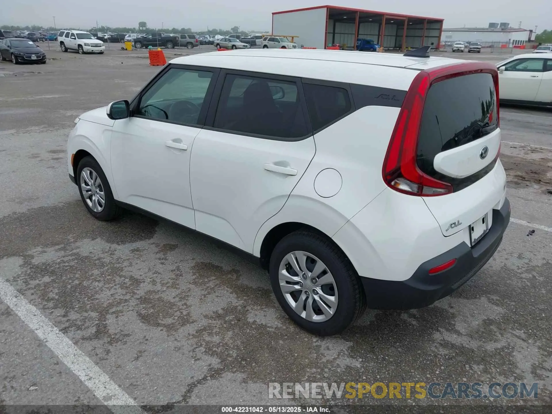 3 fotografías del automóvil dañado KNDJ23AU5L7022217 KIA SOUL 2020
