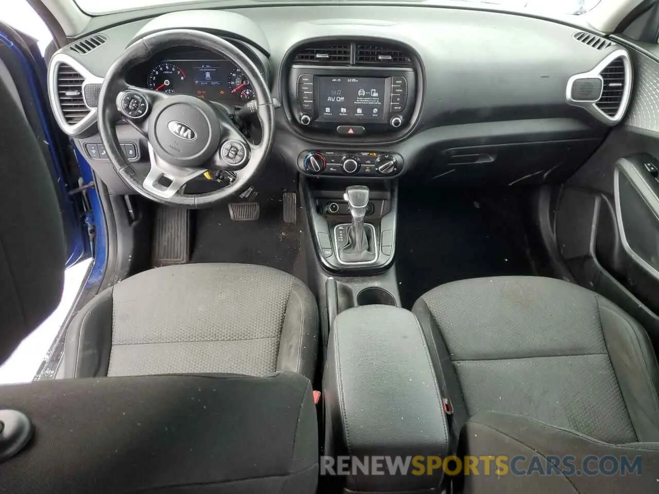 8 fotografías del automóvil dañado KNDJ23AU5L7034741 KIA SOUL 2020