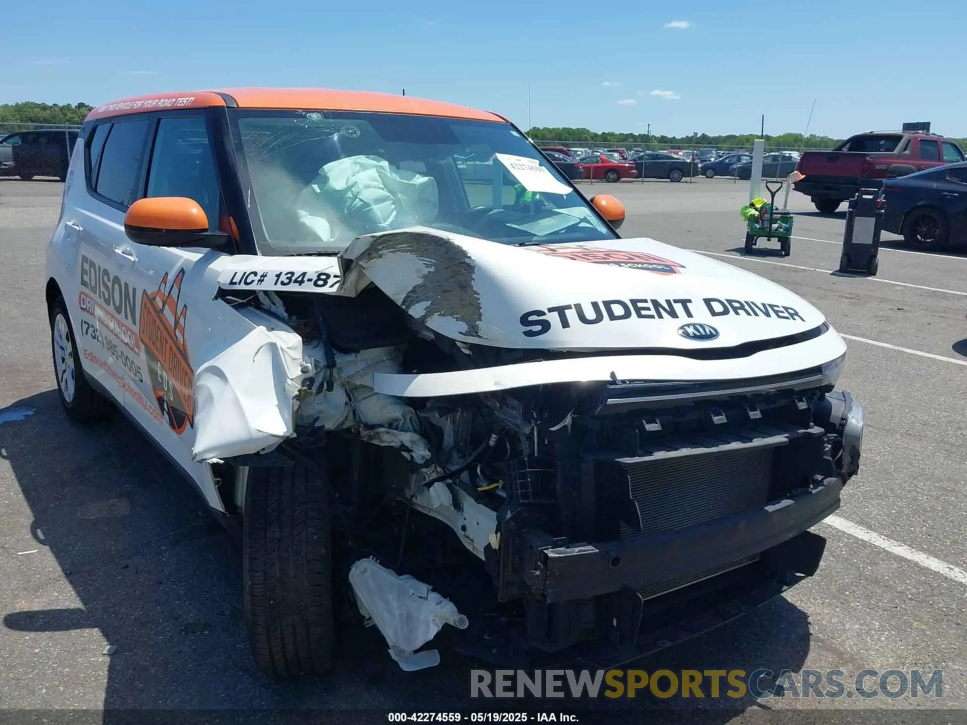 6 fotografías del automóvil dañado KNDJ23AU5L7057937 KIA SOUL 2020