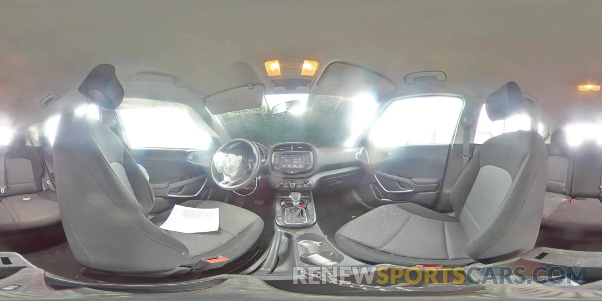 13 fotografías del automóvil dañado KNDJ23AU5L7107980 KIA SOUL 2020
