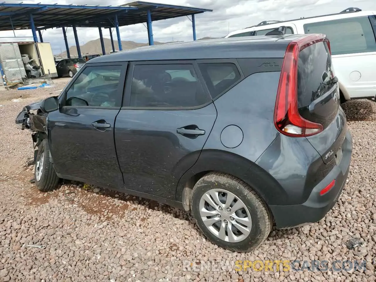 2 fotografías del automóvil dañado KNDJ23AU5L7107980 KIA SOUL 2020