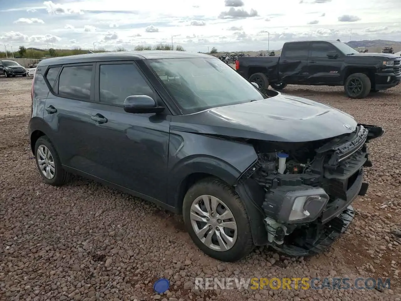 4 fotografías del automóvil dañado KNDJ23AU5L7107980 KIA SOUL 2020