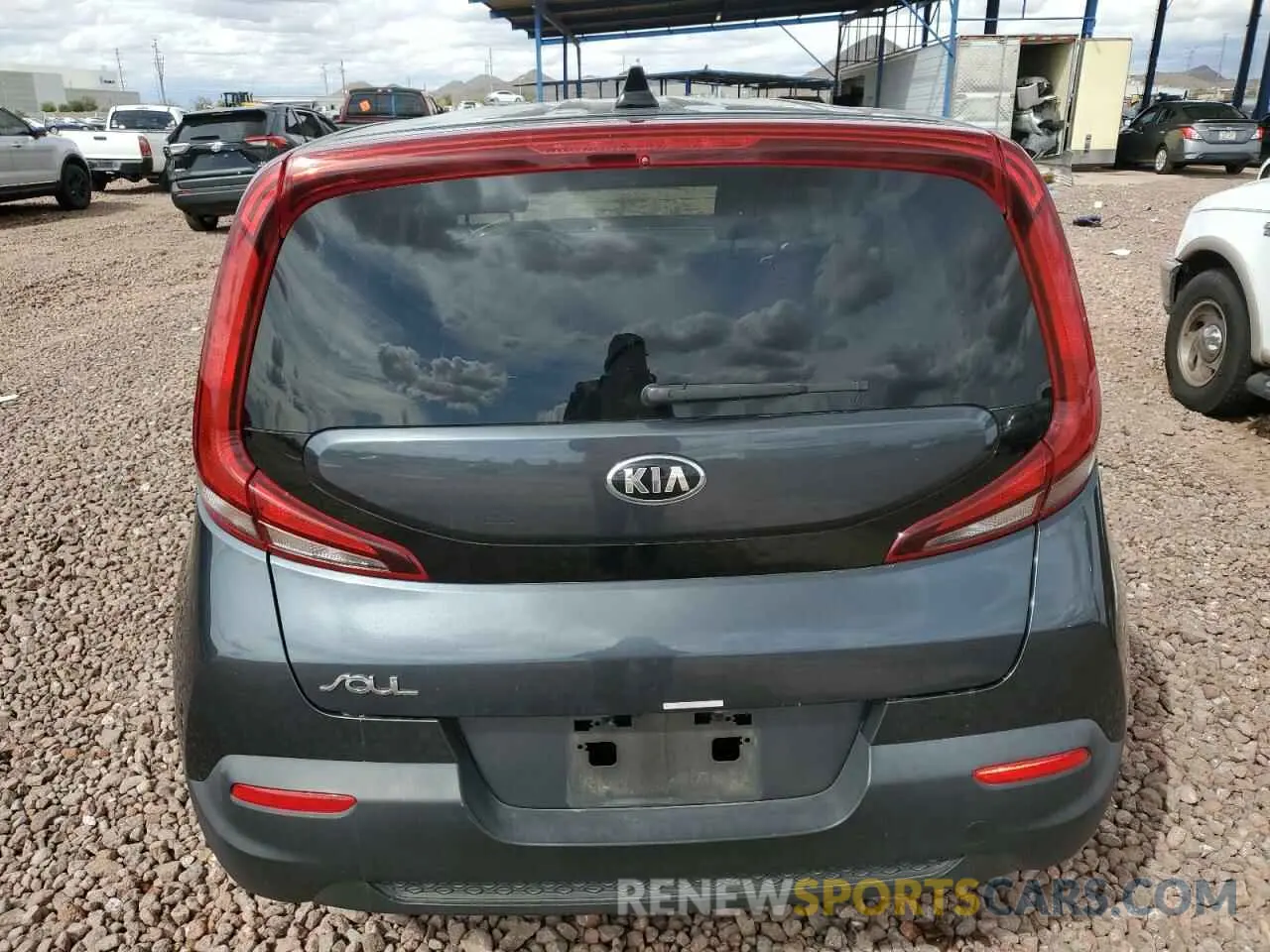 6 fotografías del automóvil dañado KNDJ23AU5L7107980 KIA SOUL 2020