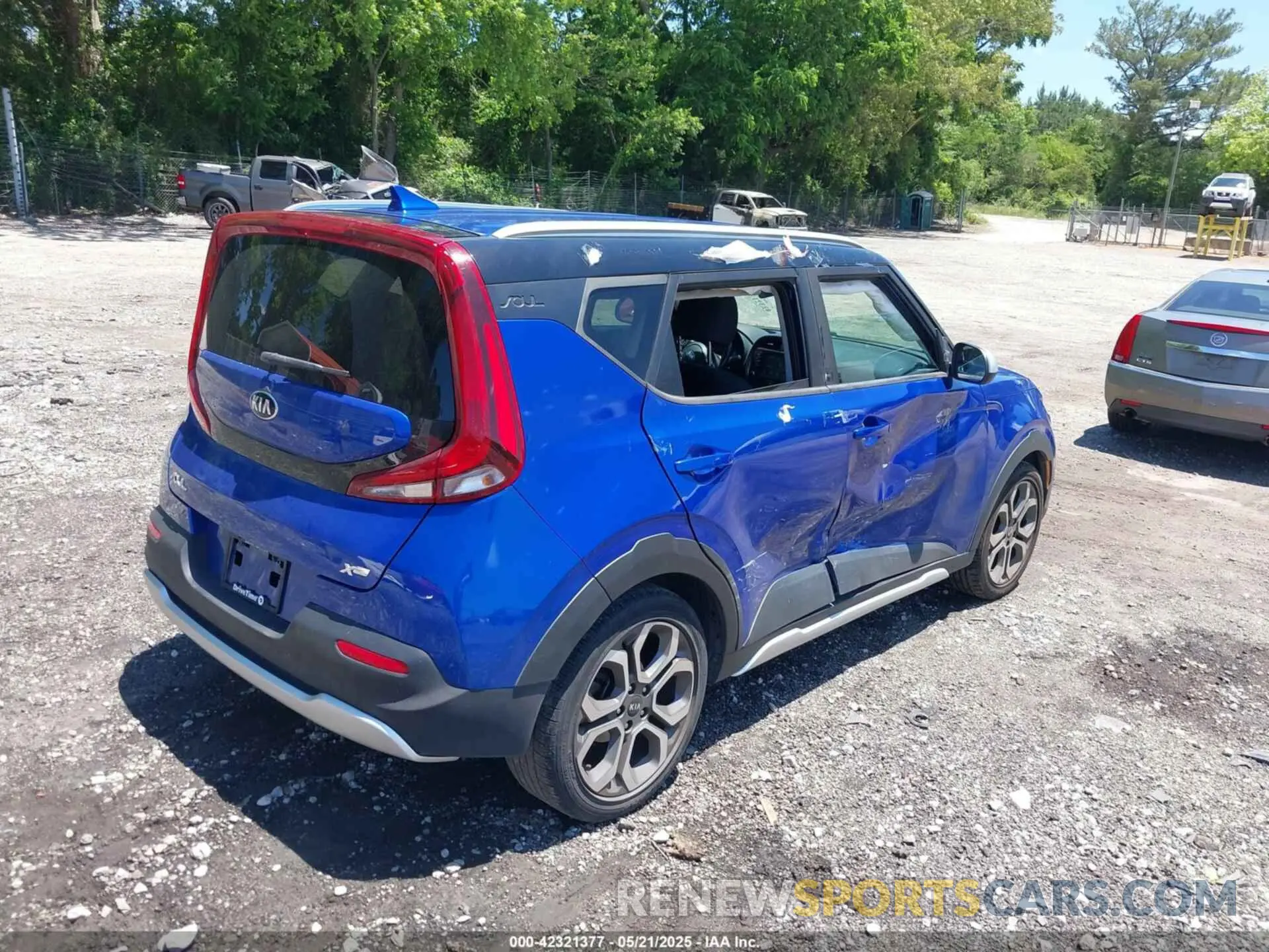 4 fotografías del automóvil dañado KNDJ23AU5L7109485 KIA SOUL 2020
