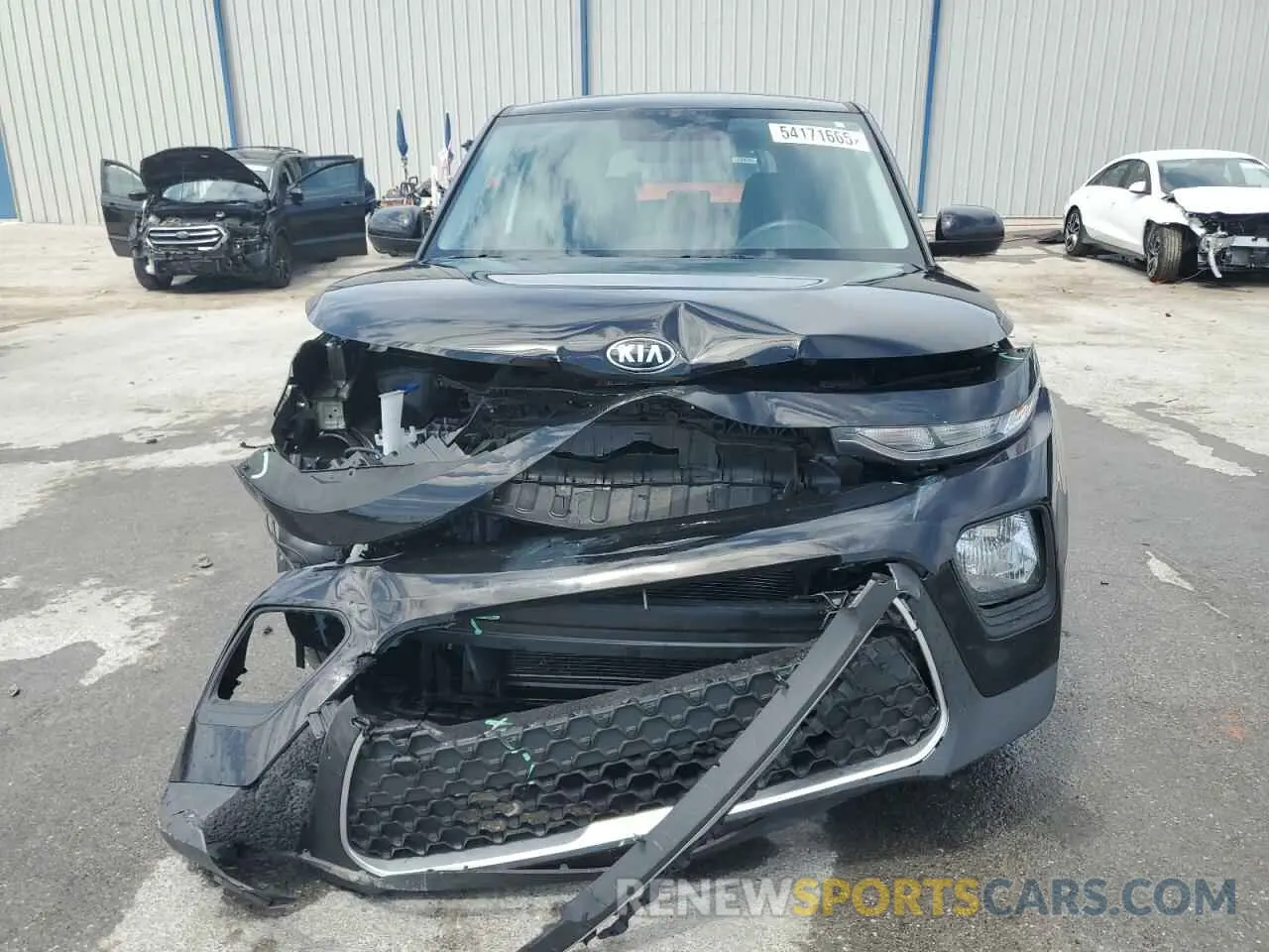 5 fotografías del automóvil dañado KNDJ23AU5L7121720 KIA SOUL 2020