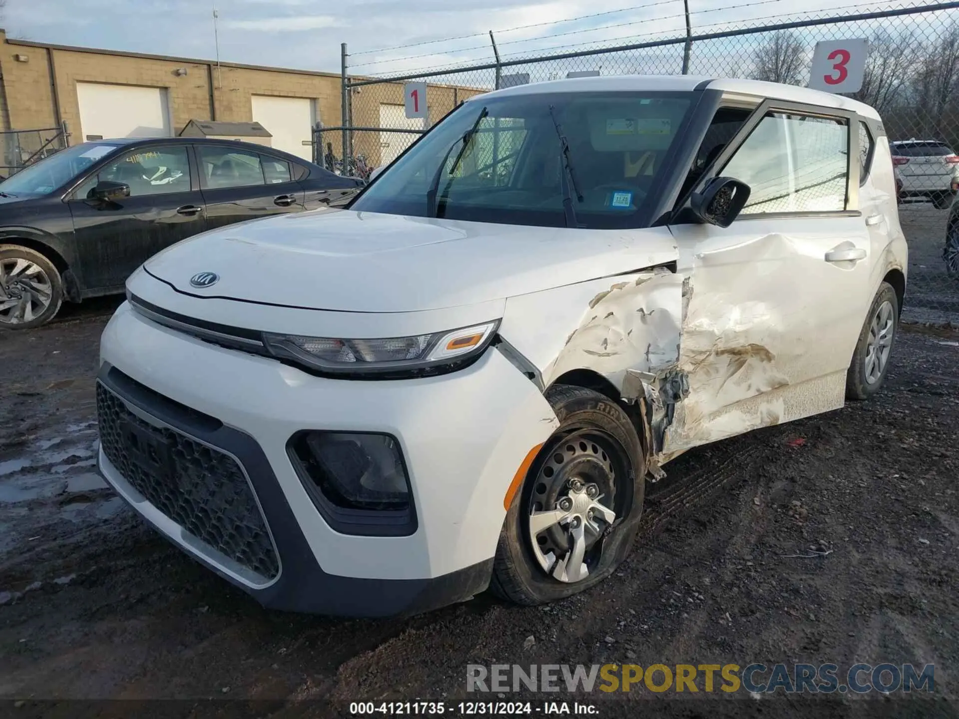 2 fotografías del automóvil dañado KNDJ23AU5L7703963 KIA SOUL 2020