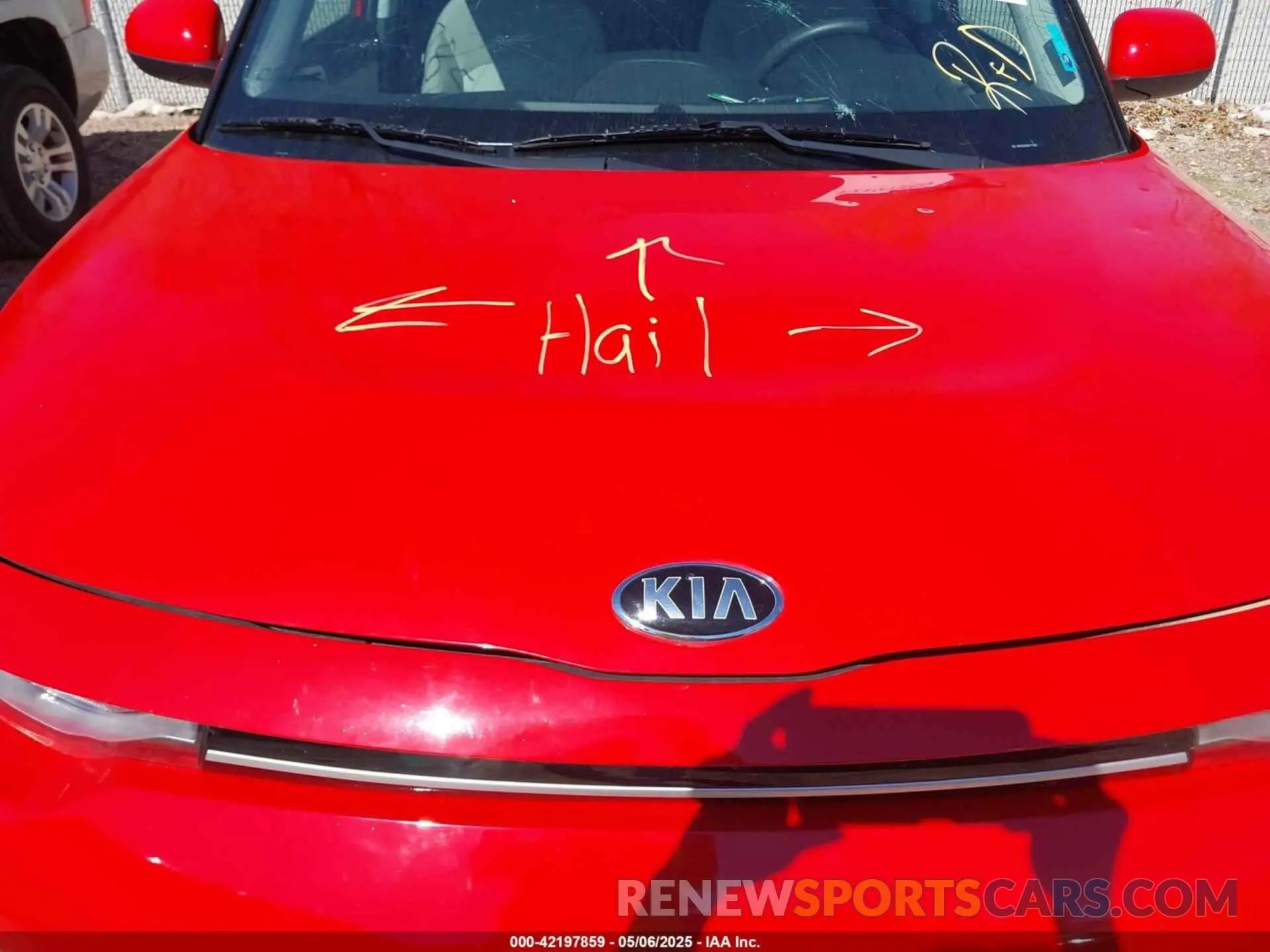 6 fotografías del automóvil dañado KNDJ23AU5L7713697 KIA SOUL 2020