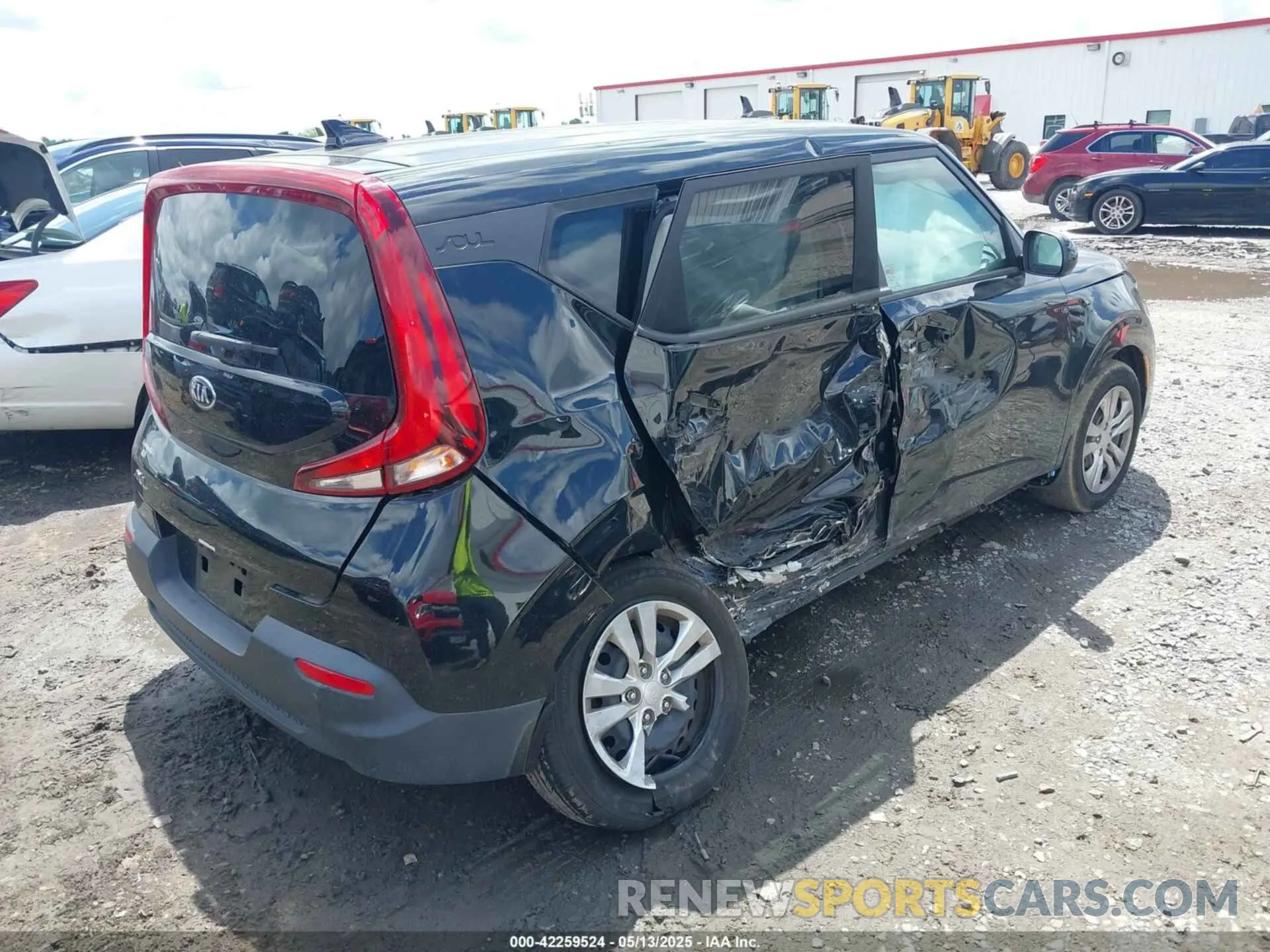 4 fotografías del automóvil dañado KNDJ23AU5L7718043 KIA SOUL 2020