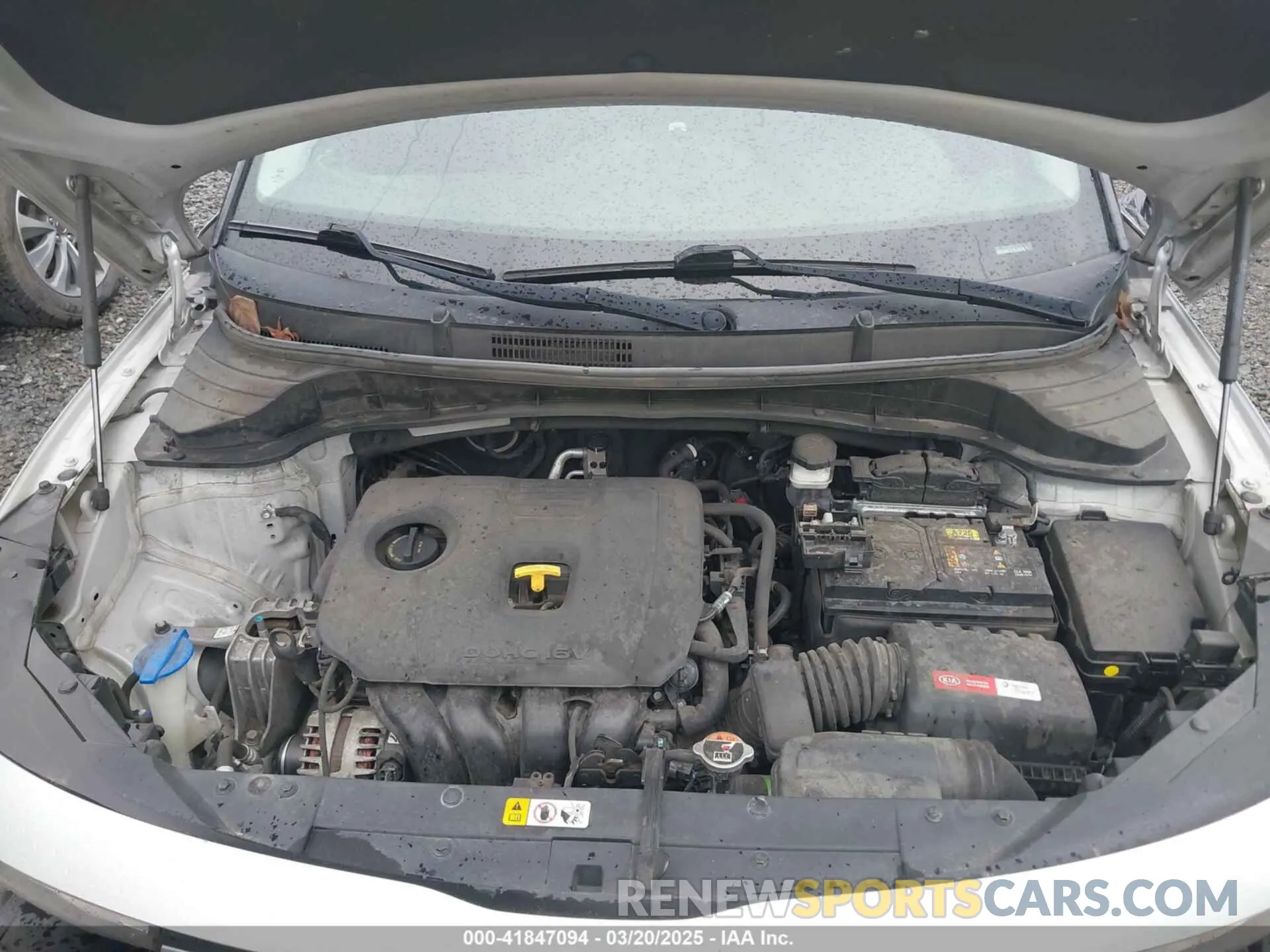 10 fotografías del automóvil dañado KNDJ23AU6L7010965 KIA SOUL 2020