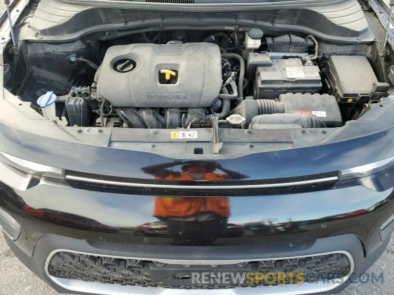 11 fotografías del automóvil dañado KNDJ23AU6L7011047 KIA SOUL 2020