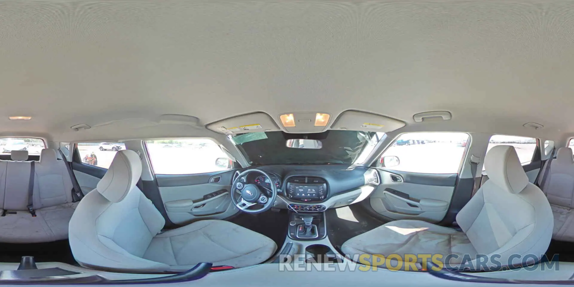 15 fotografías del automóvil dañado KNDJ23AU6L7068140 KIA SOUL 2020