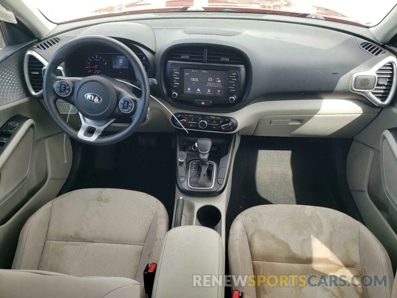 8 fotografías del automóvil dañado KNDJ23AU6L7068140 KIA SOUL 2020