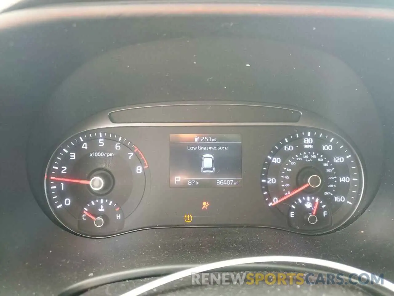 9 fotografías del automóvil dañado KNDJ23AU6L7071393 KIA SOUL 2020