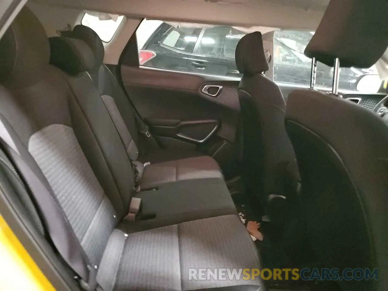10 fotografías del automóvil dañado KNDJ23AU6L7075038 KIA SOUL 2020
