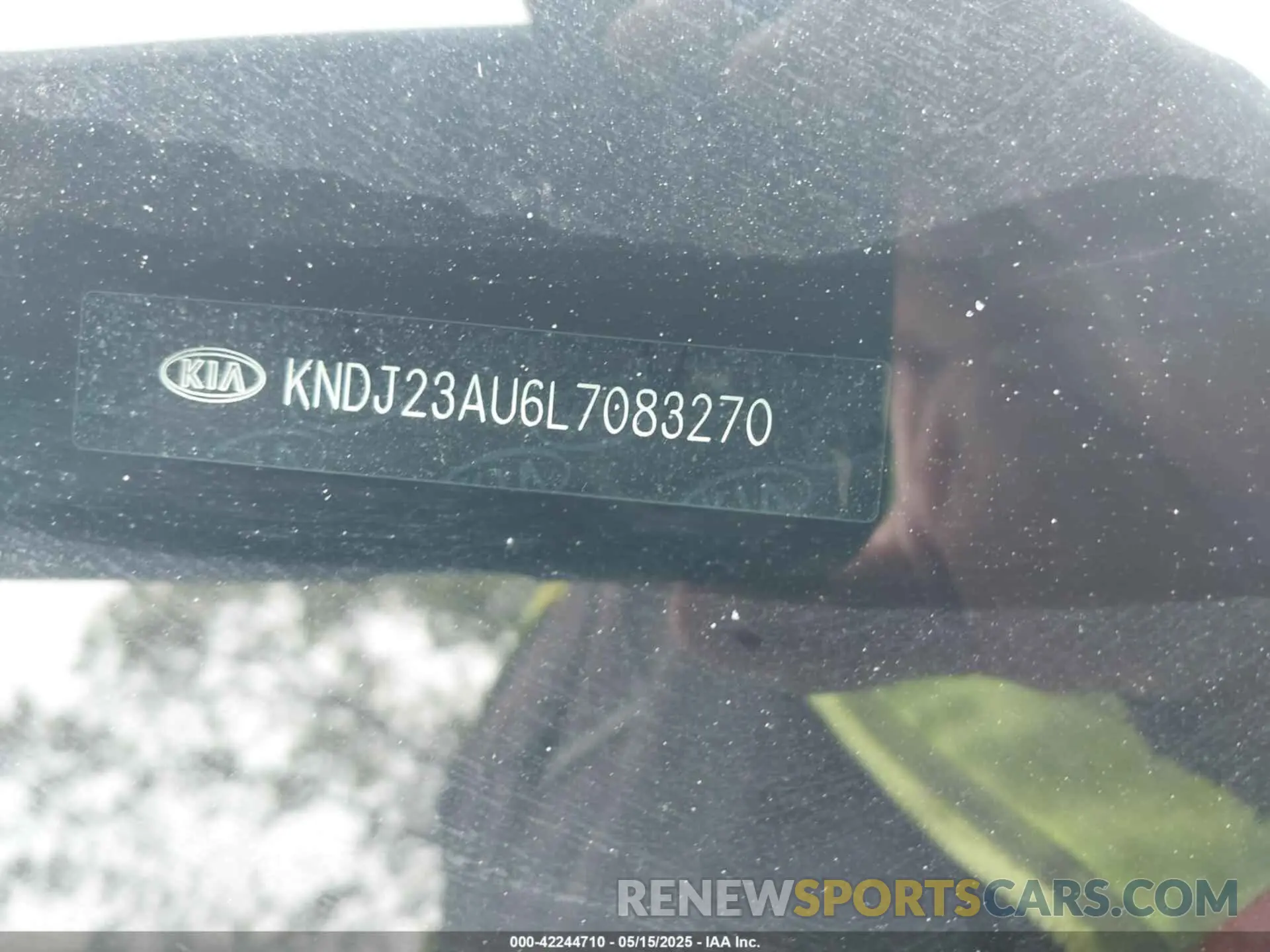 17 fotografías del automóvil dañado KNDJ23AU6L7083270 KIA SOUL 2020