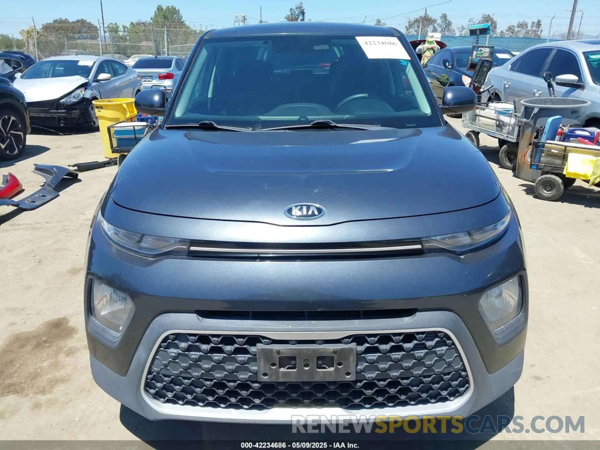 13 fotografías del automóvil dañado KNDJ23AU6L7090266 KIA SOUL 2020