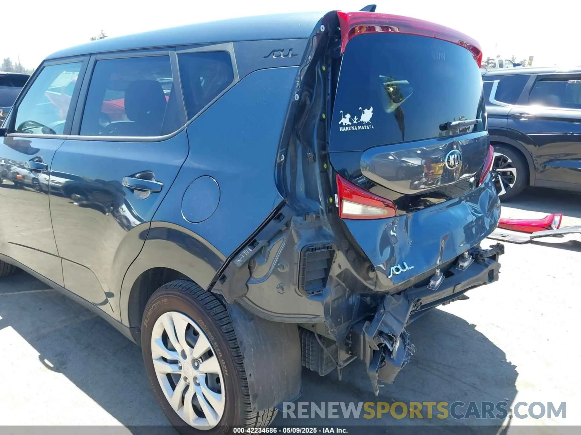 19 fotografías del automóvil dañado KNDJ23AU6L7090266 KIA SOUL 2020