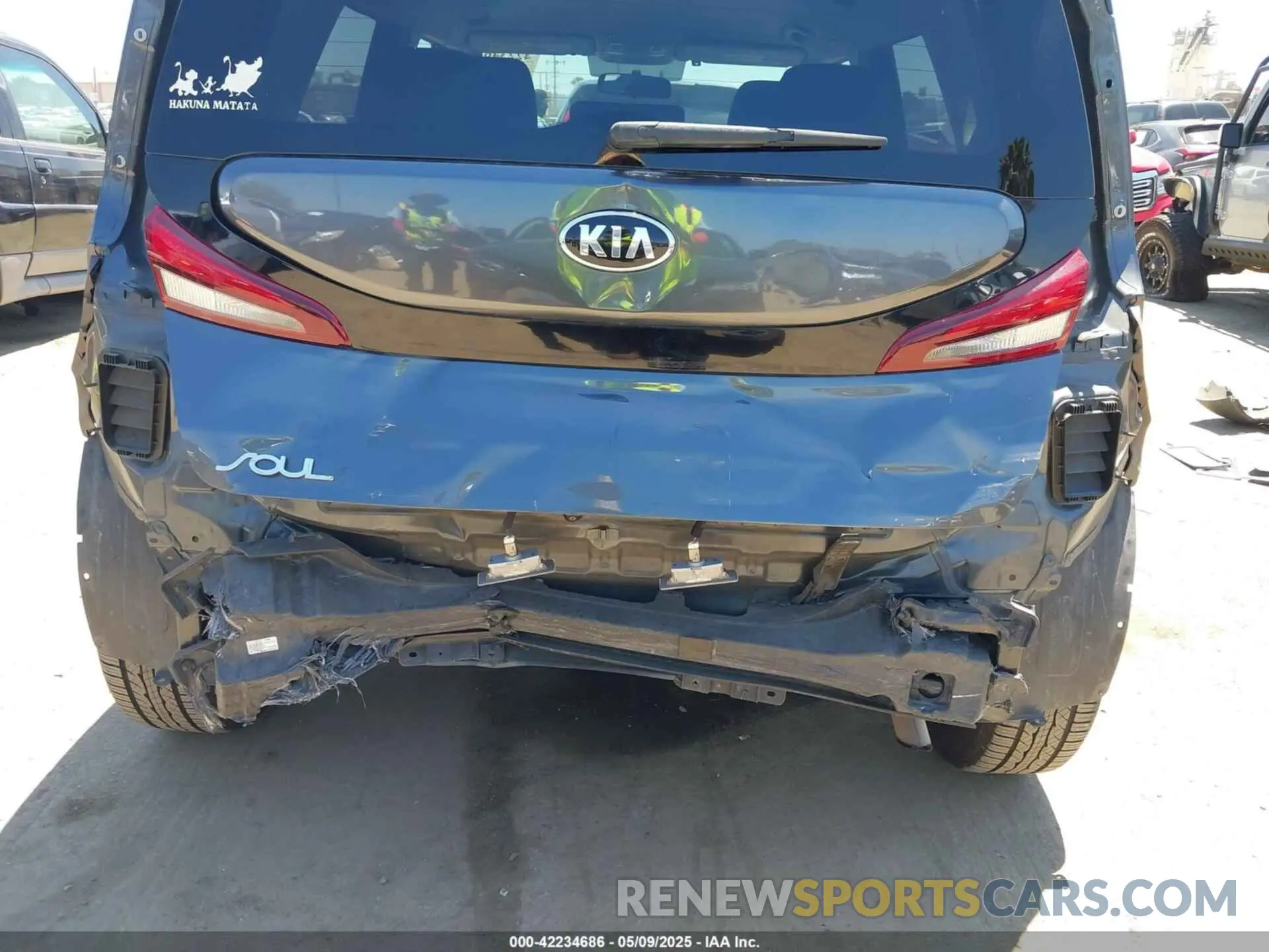 6 fotografías del automóvil dañado KNDJ23AU6L7090266 KIA SOUL 2020