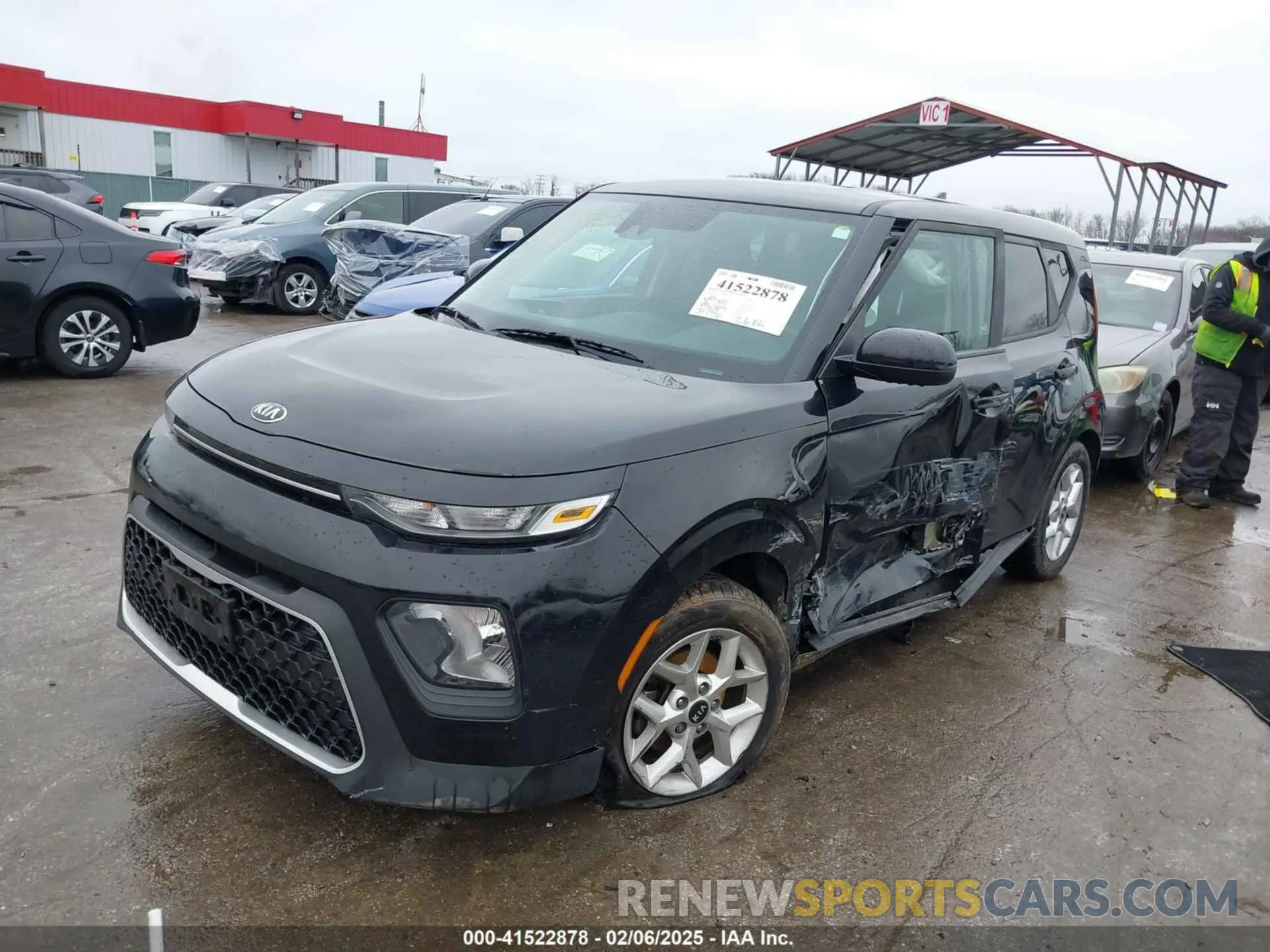 2 fotografías del automóvil dañado KNDJ23AU6L7121354 KIA SOUL 2020